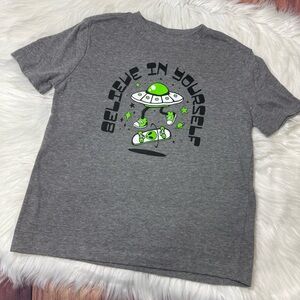 Old Navy Youth Boy Size Small (6-7) Charcoal Gray Shirt With Spaceship Image